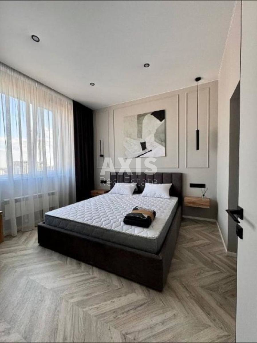 1k apartment bul. Lesi Ukrai'nky 7