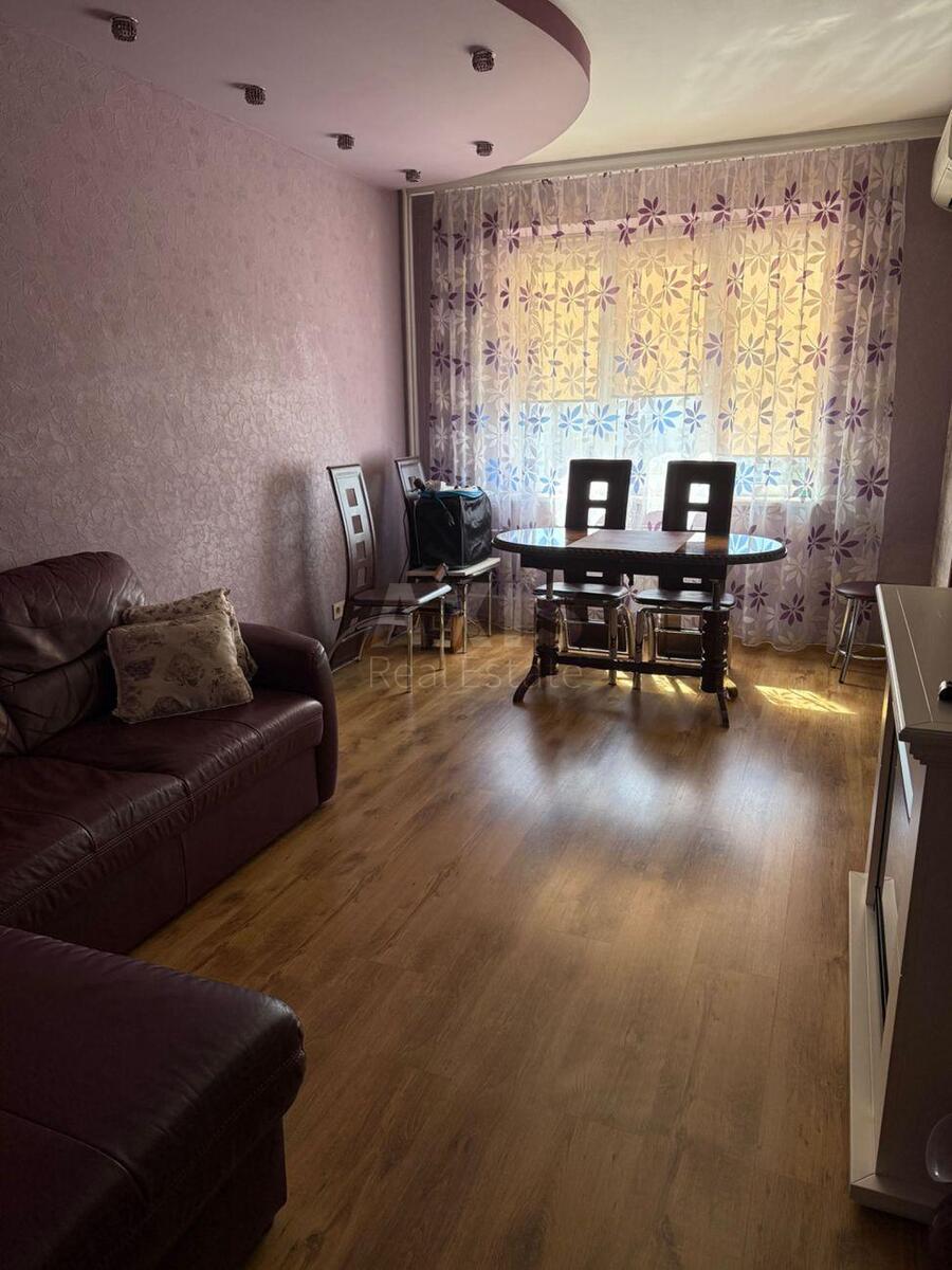 3k apartment vul. Geroi'v Dnipra 382
