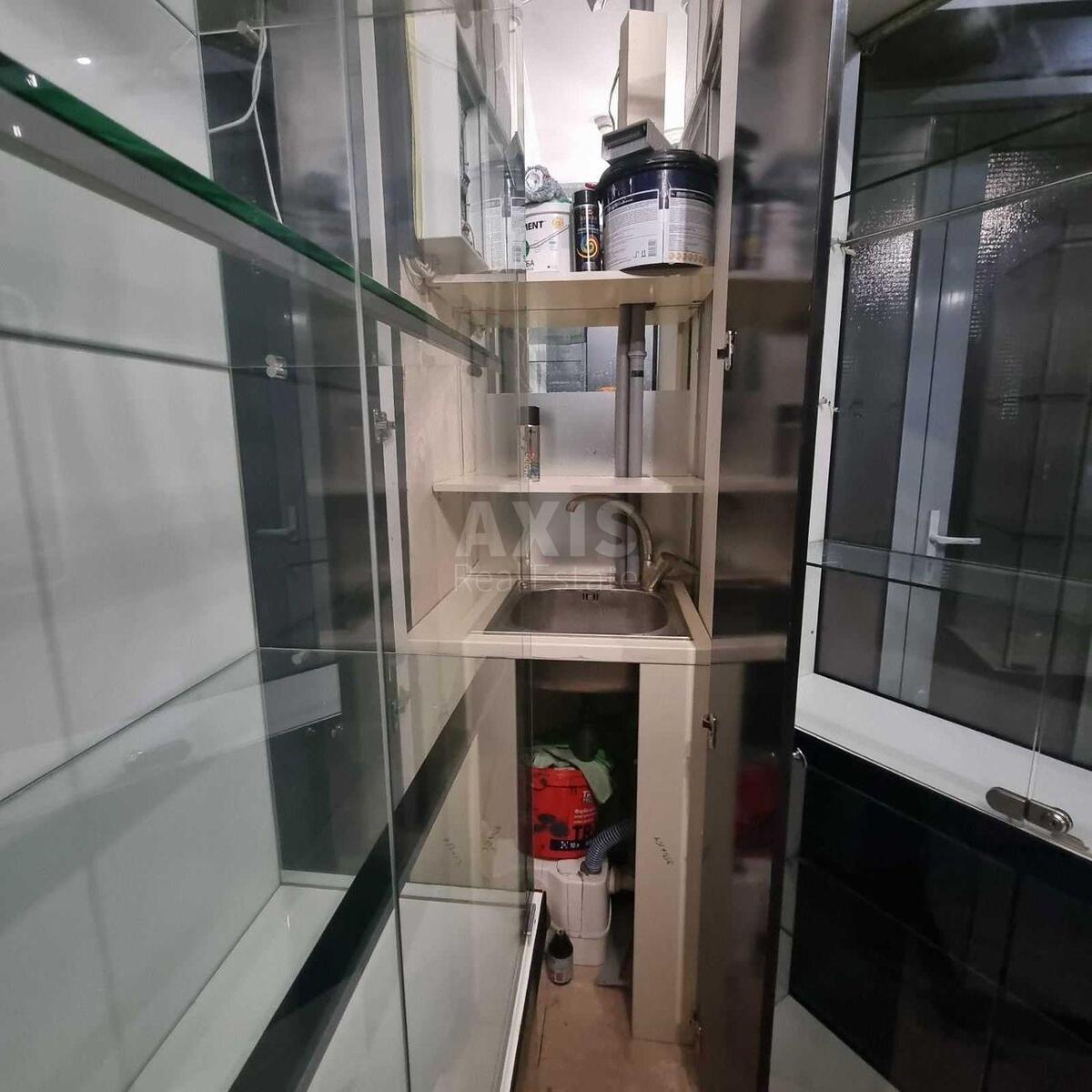 Trade object vul. Velyka Vasyl'kivs'ka 5, 10m22