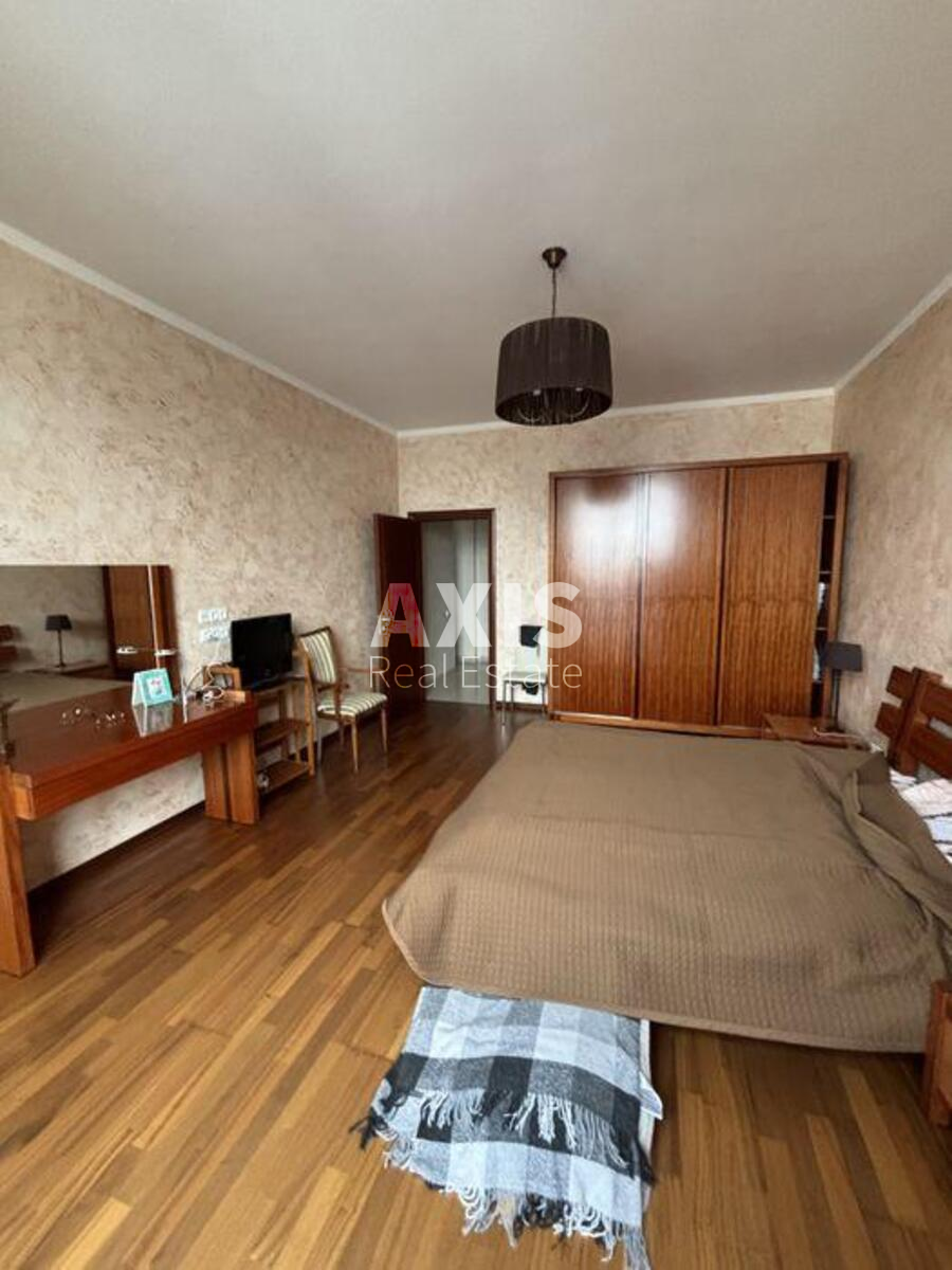 2k apartment uzv. Kudrjavs'kyj 3а2