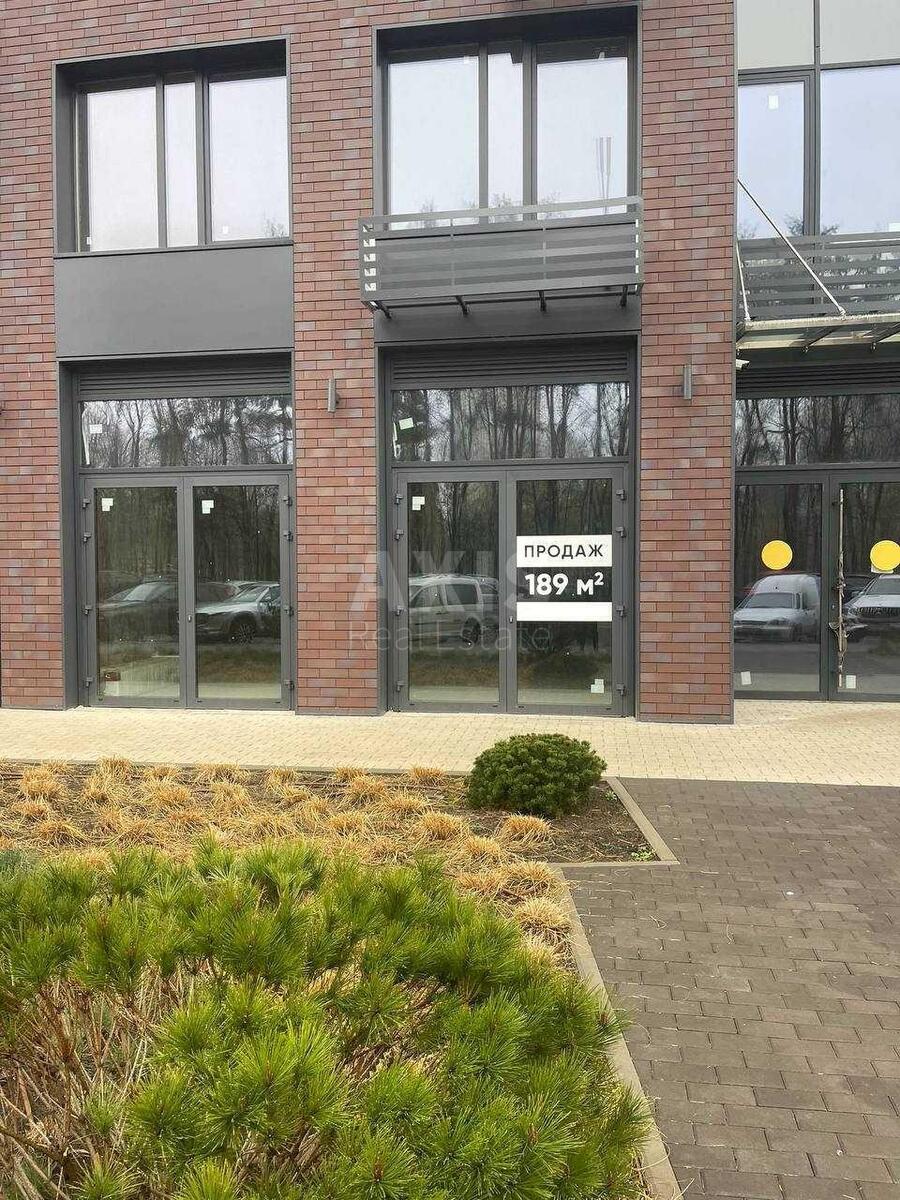 Service object vul. Zhmachenka Generala 26, 190m2575001