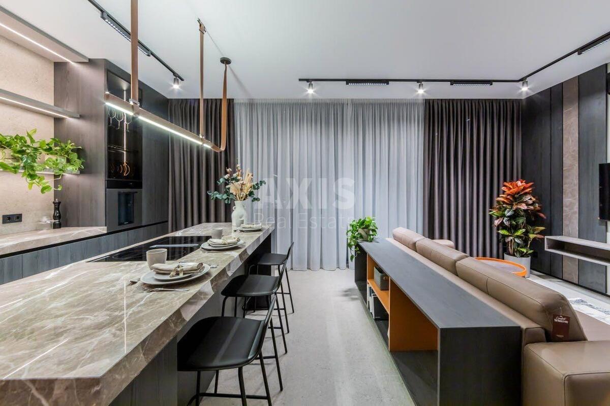 2к квартира ул. Андрея Верхогляда 18619040