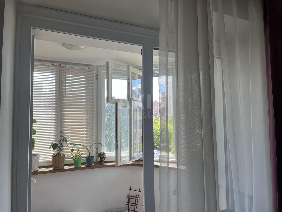 3к квартира ул. Ахматовой Анны 3А5760916