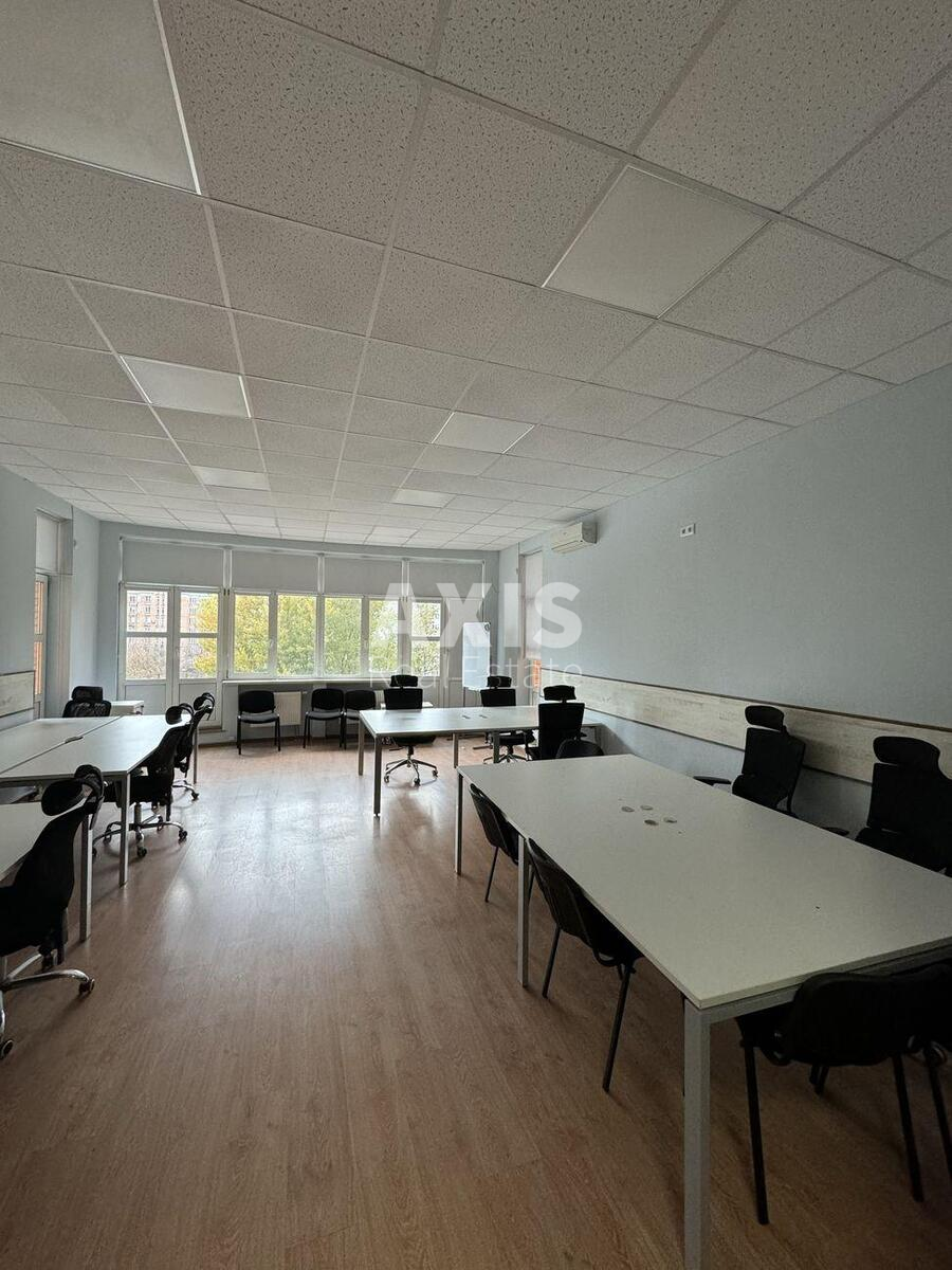 Office vul. Dmytrivs'ka 66А, 127m2557272