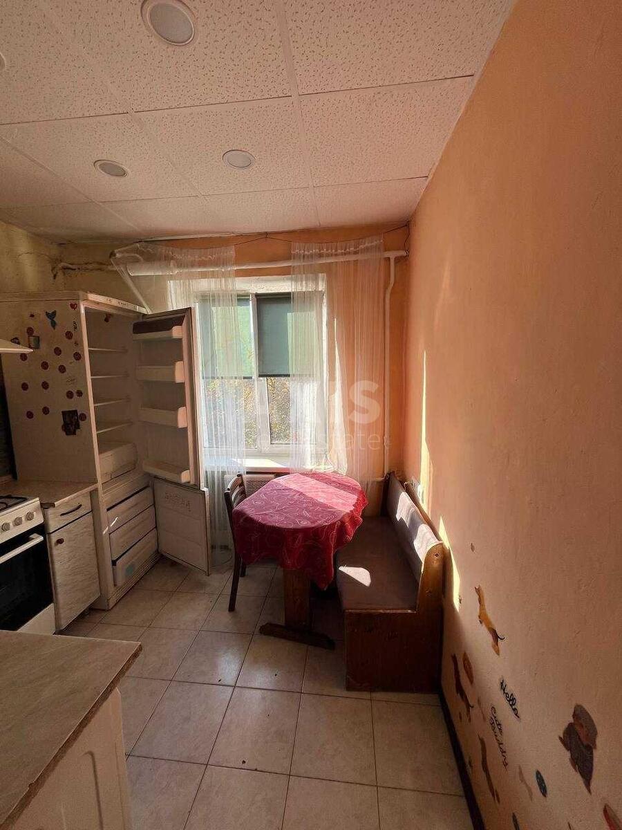 2к квартира ул. Антонова Авиаконструктора 120