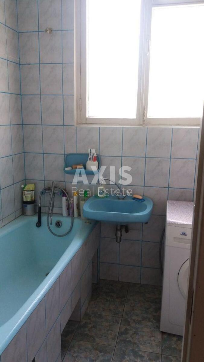 2k apartment vul. Chumaka Vasylja 13552677