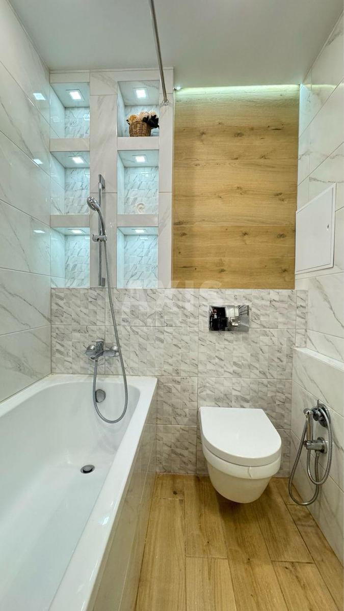 1k apartment vul. Myhajla Maksymovycha 2410