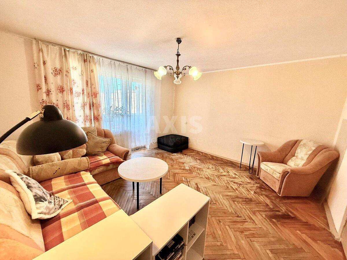 4k apartment vul. Svjatoshyns'ka 6595261