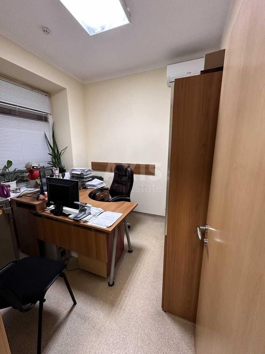 Office vul. Starokyi'vs'ka 8/12, 168m2491421