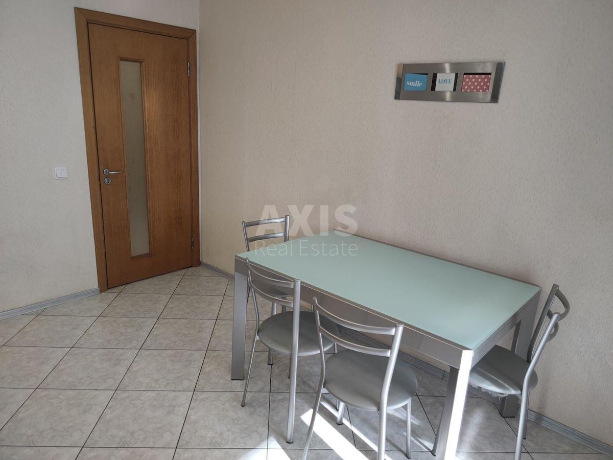2k apartment vul. Revuc'kogo 51