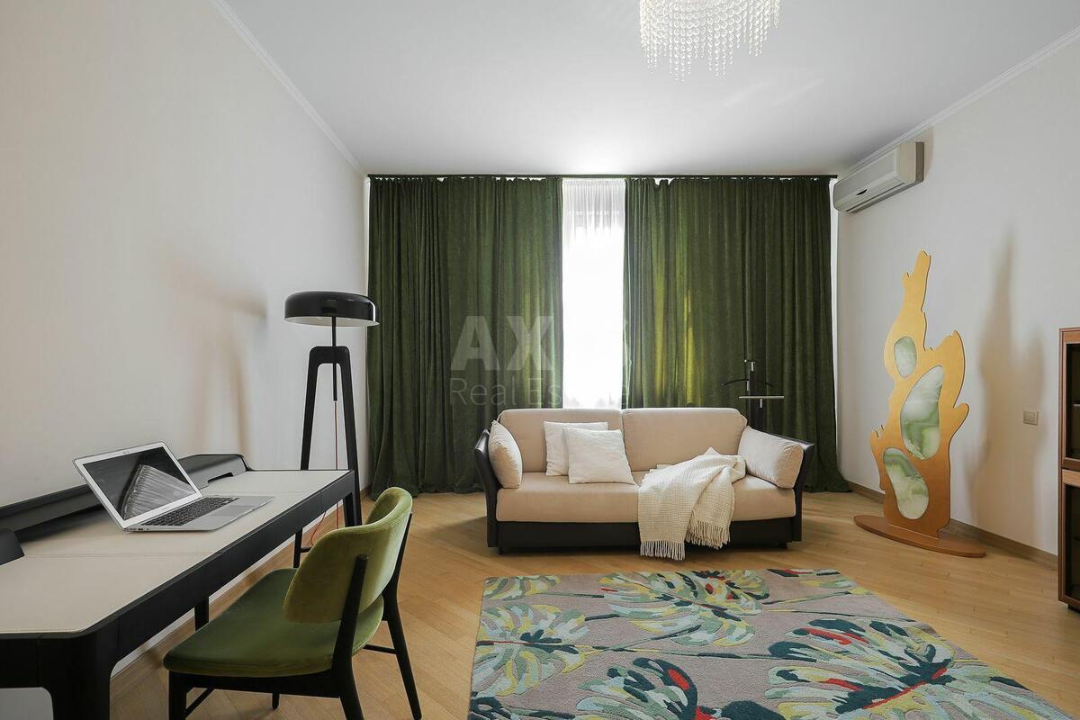 3k apartment vul. Jevgena Konoval'cja 32А0