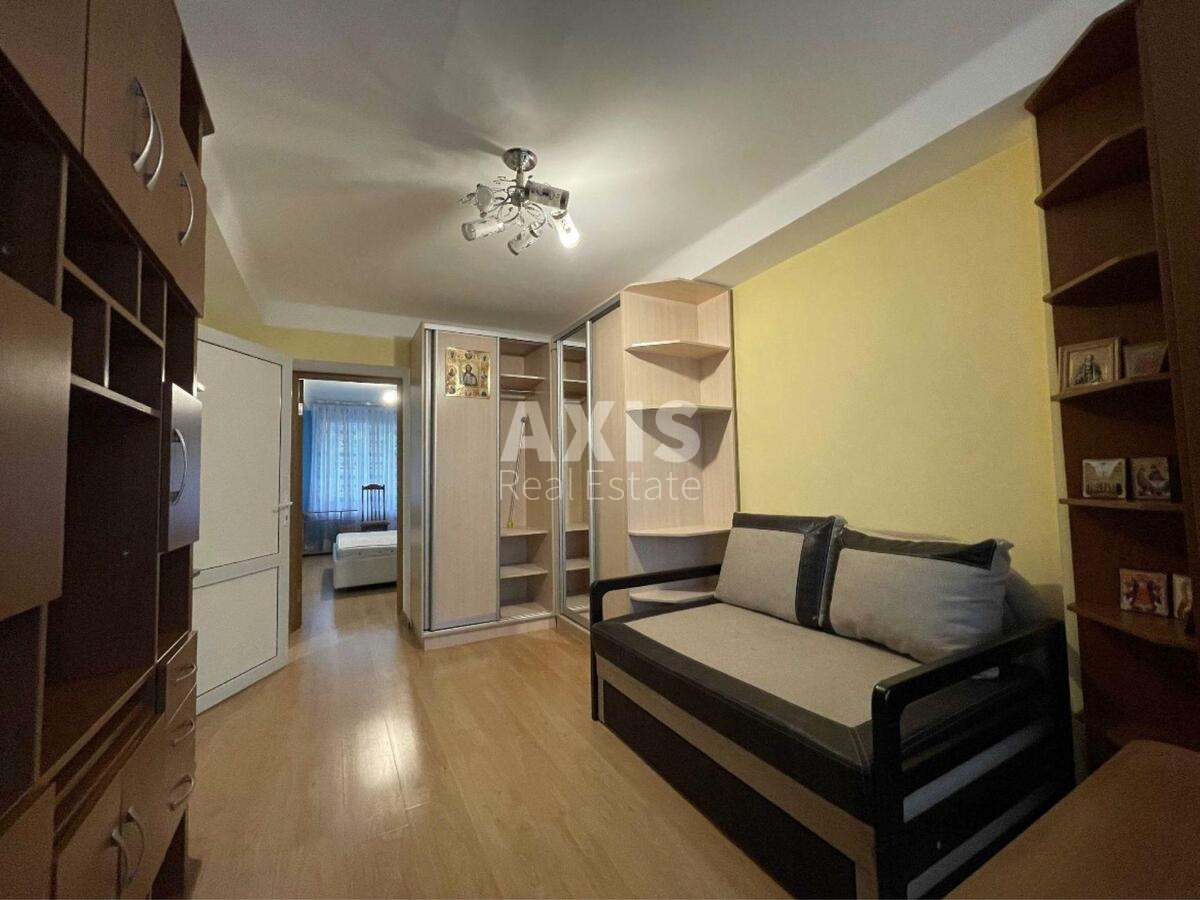 3k apartment vul. Novodarnyc'ka 271