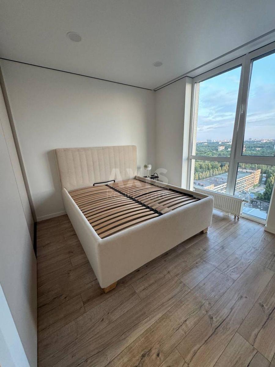 3k apartment vul. Pivnichno-Syrec'ka 13