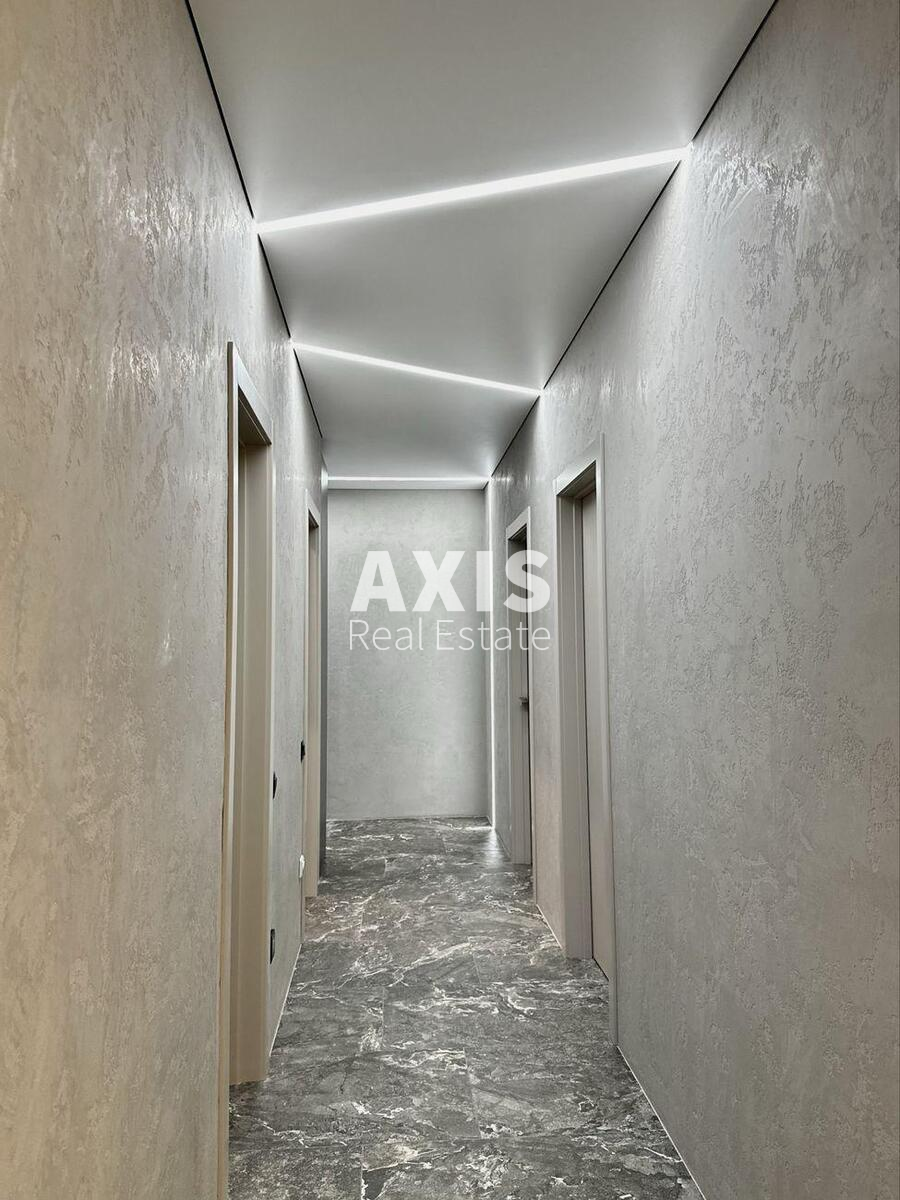 3k apartment nab. Dniprovs'ka 151