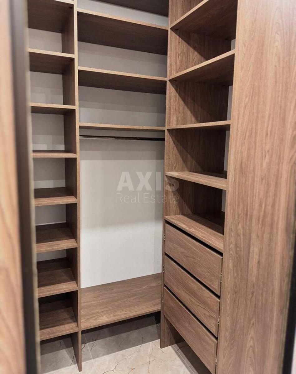 1k apartment vul. Kravchenka Mykoly 245