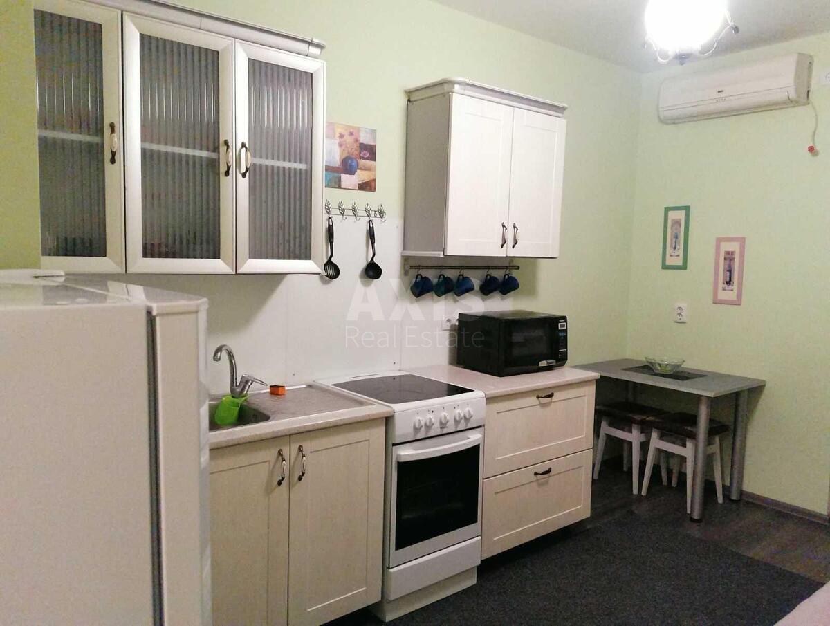 1k apartment vul. Voskresens'ka 2А