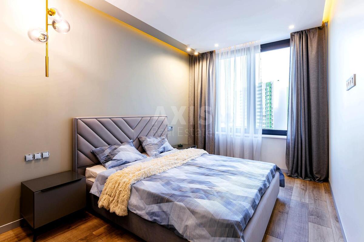 4k apartment pr-t Berestejskij 67623423