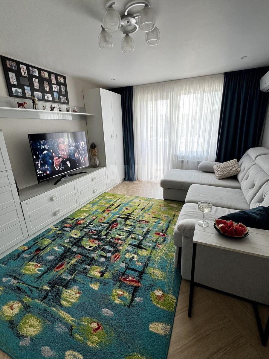 3k apartment vul. Verbyc'kogo Arhitektora 8578201