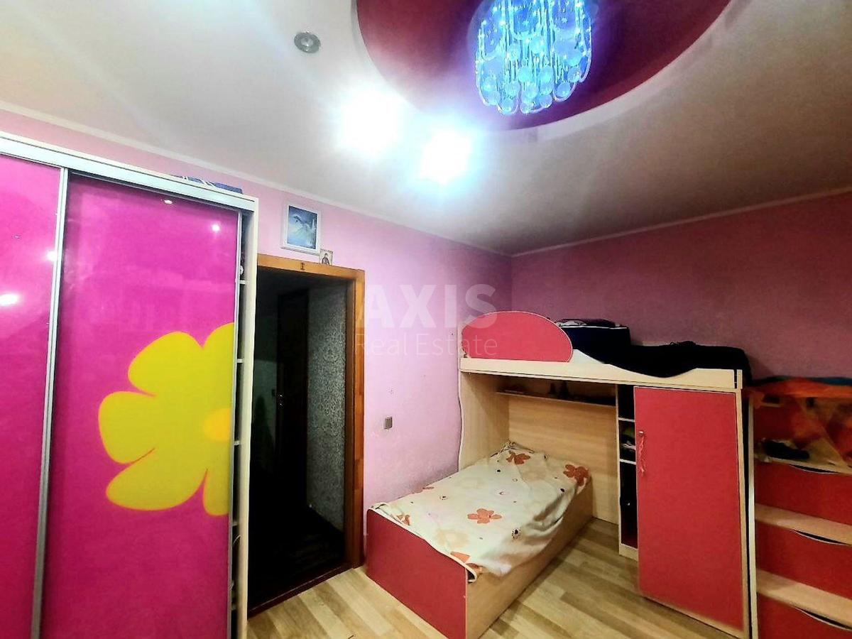 2k apartment vul. Oleny Pchilky 21