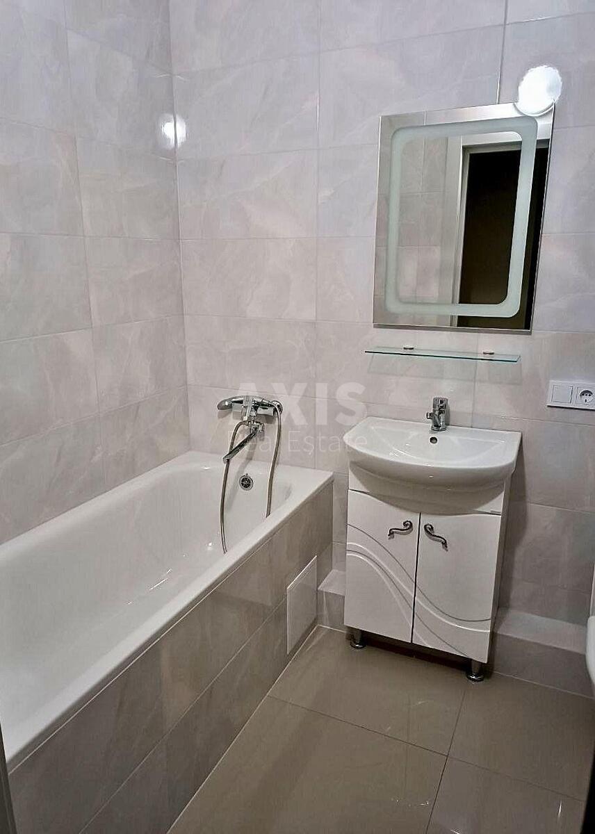 2k apartment pr-t Komarova Kosmonavta 9В592612