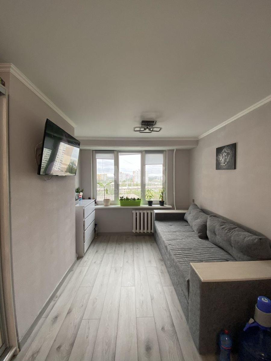 1k apartment vul. Kahovs'ka 60