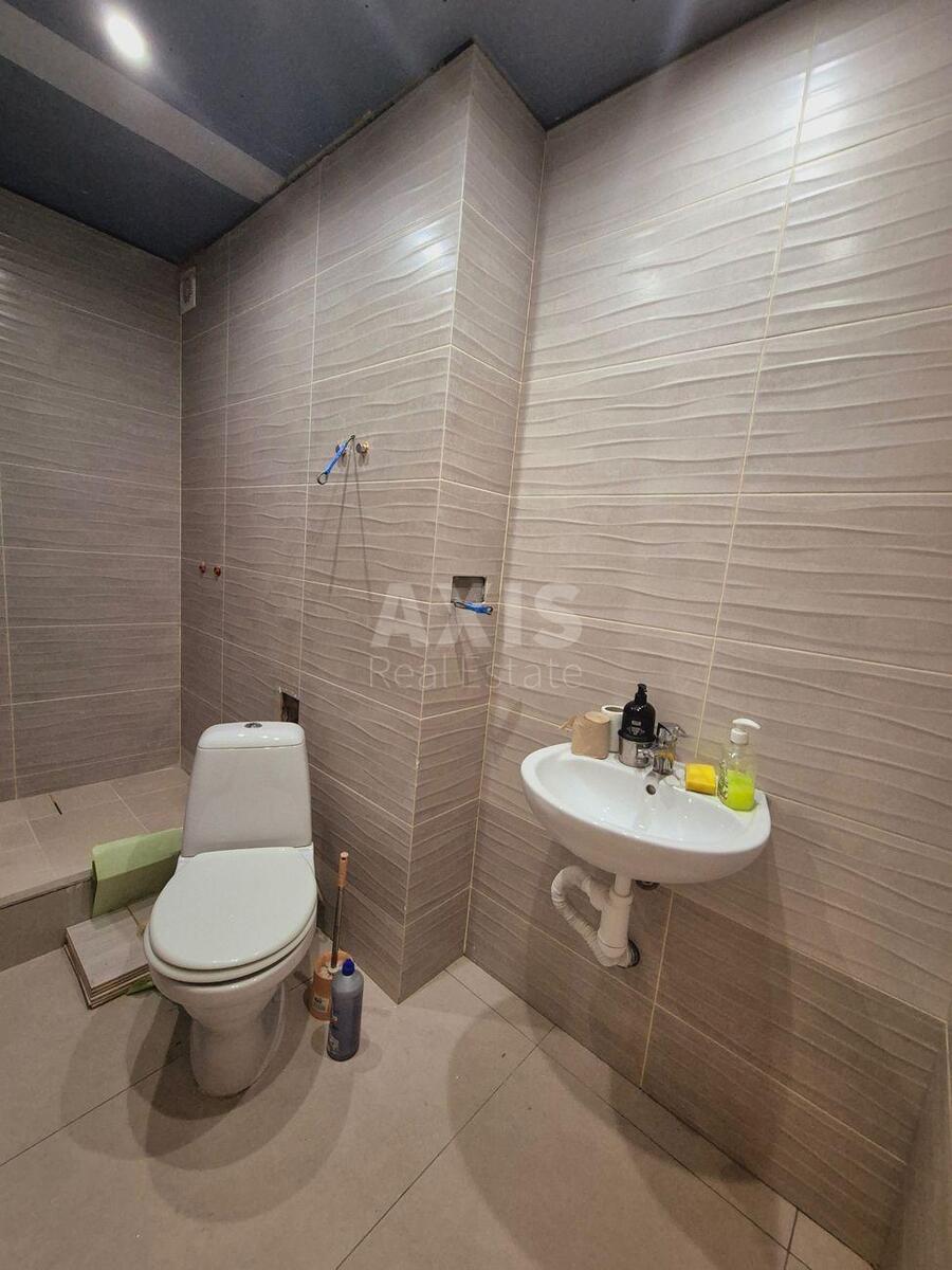 Office vul. Vvedens'ka 15, 45m27