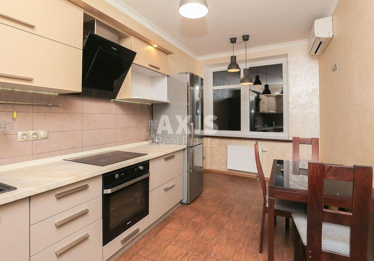 2к квартира ул. Владимира Наумовича 663080