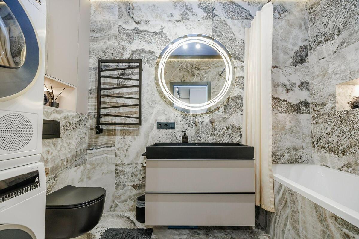 3k apartment vul. Kahovs'ka 62А10