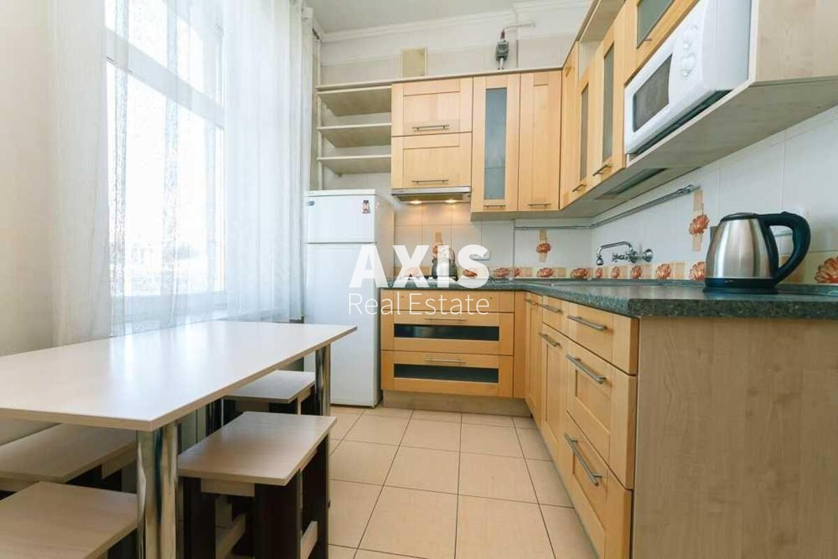3к квартира ул. Крещатик 132