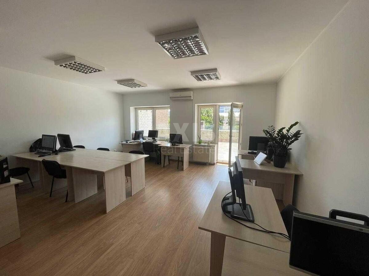 Office vul. Velyka Vasyl'kivs'ka 9/2, 148m22
