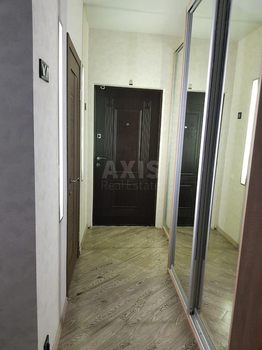 2k apartment vul. Lucenka Dmytra 1410