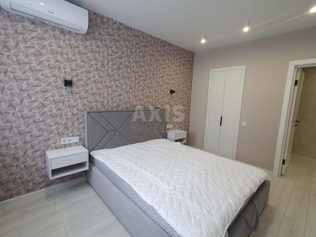2к квартира ул. Александра Олеся 32