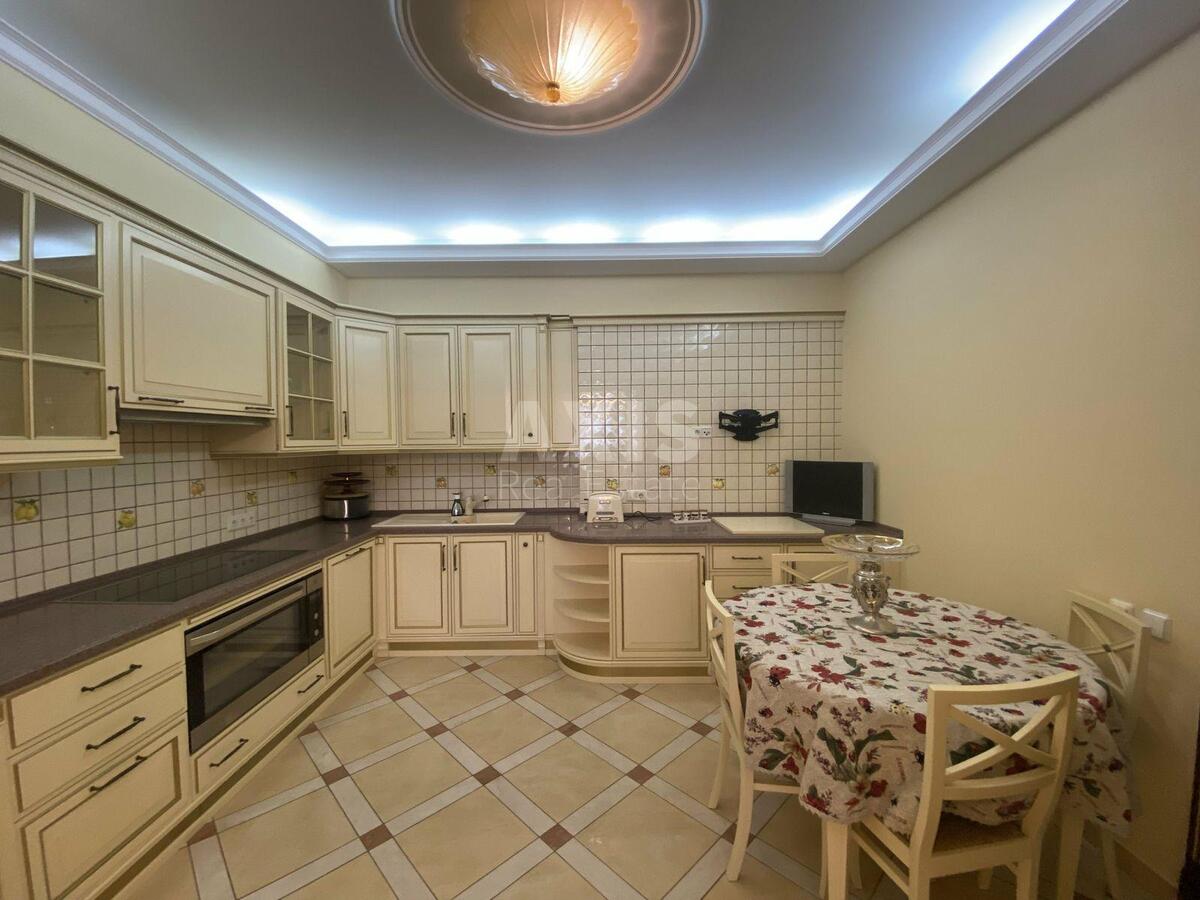 3к квартира ул. Златоустовская 30
