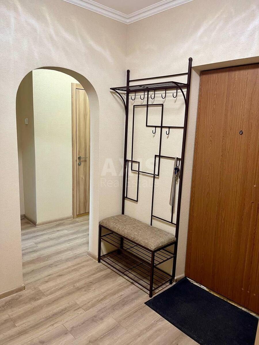 1k apartment vul. Urlivs'ka 195643514