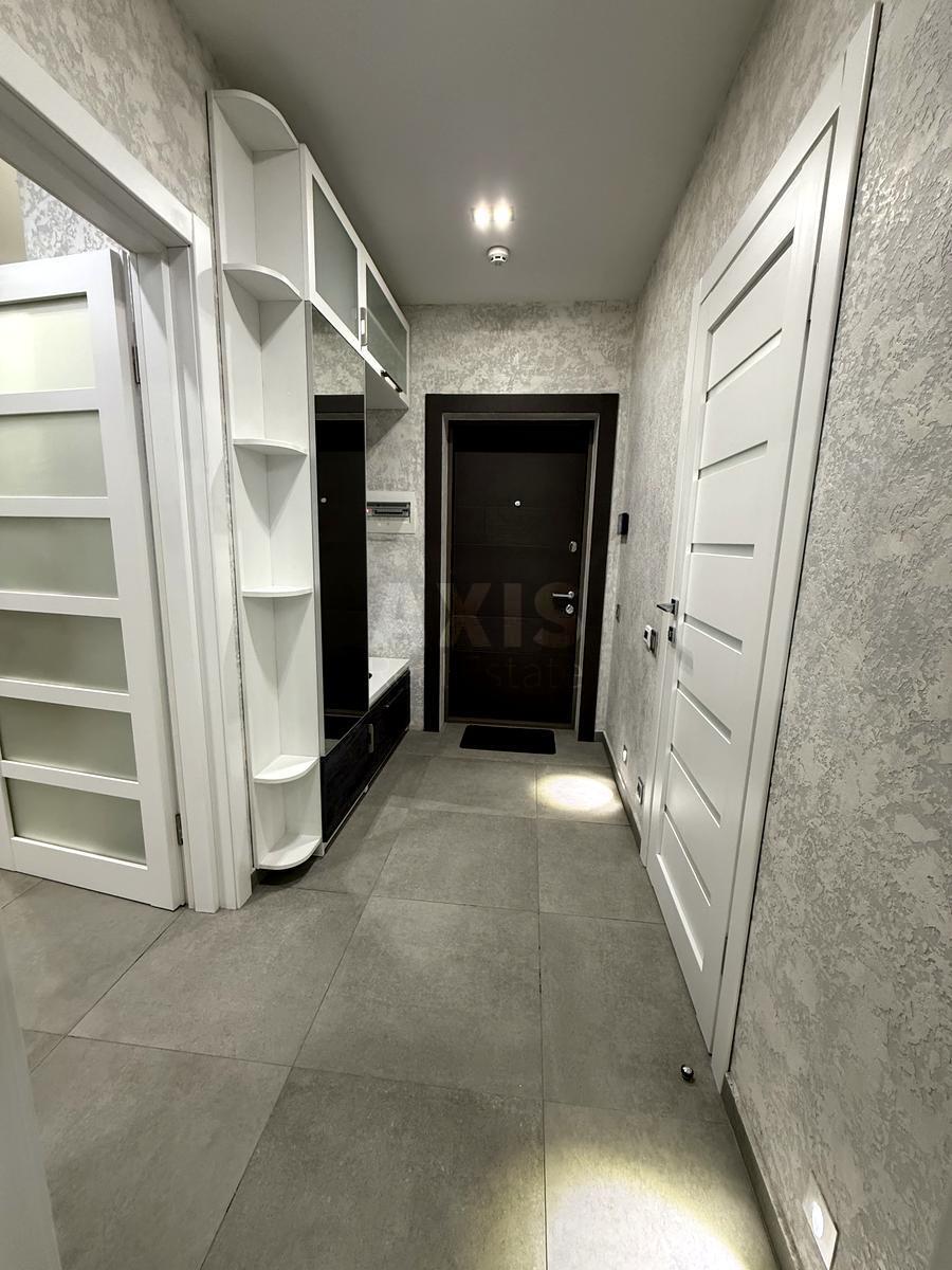 1k apartment vul. Zaval'na 10610574