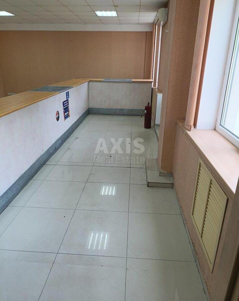 Trade object vul. Avtoparkova 5, 71m25