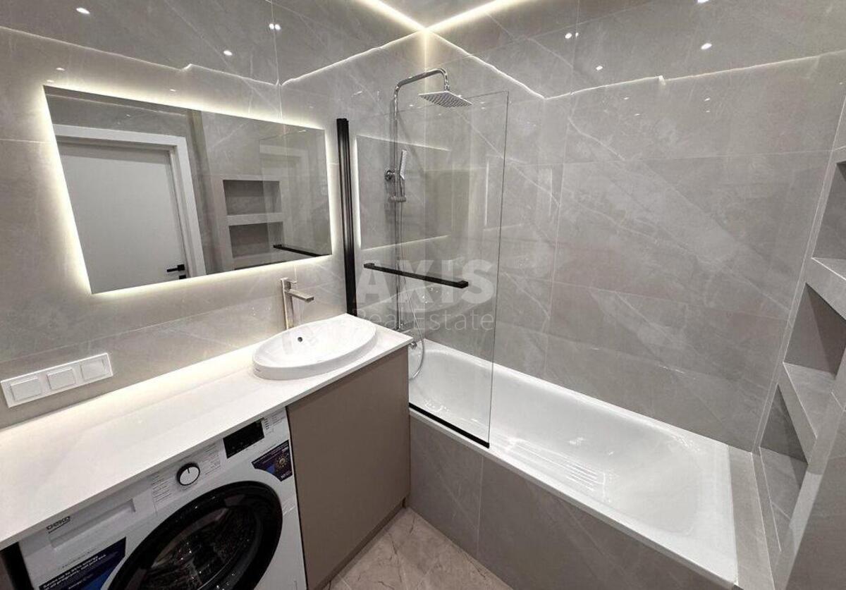 1k apartment vul. Kravchenka Mykoly 246