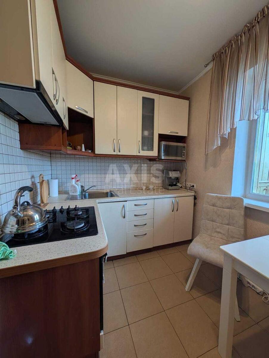 1k apartment vul. Chornobyl's'ka 1057588
