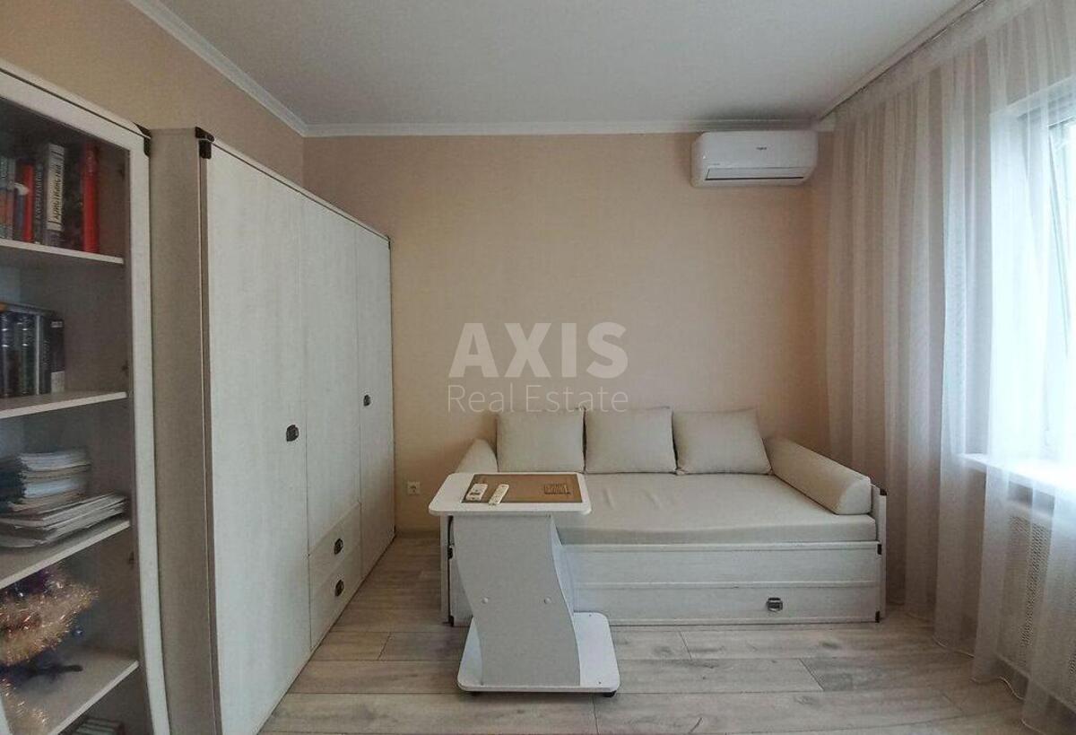 2k apartment vul. Horol's'ka 8/47