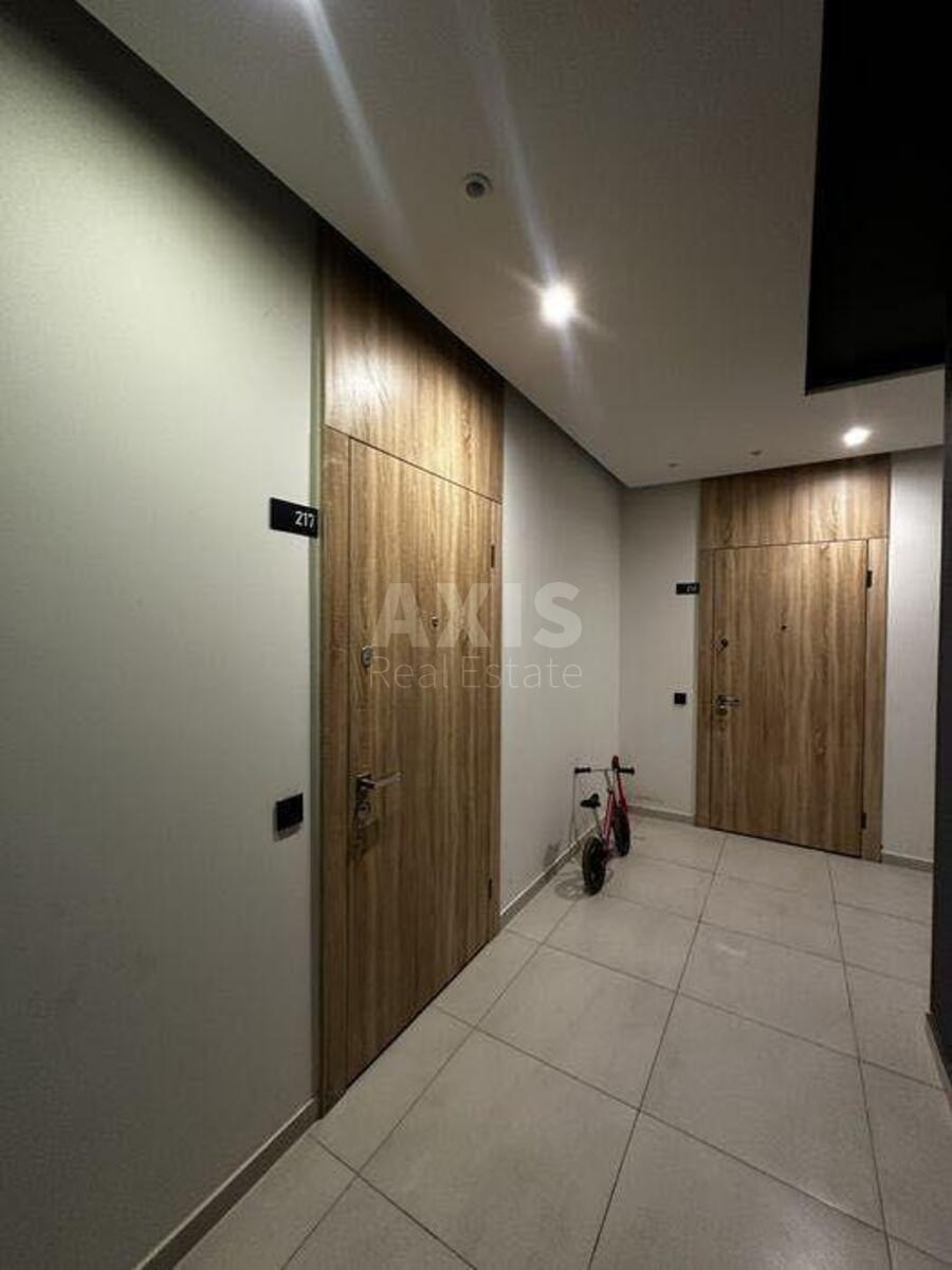 5k apartment vul. Lypkivs'kogo Vasylja Mytropolyta 38А5