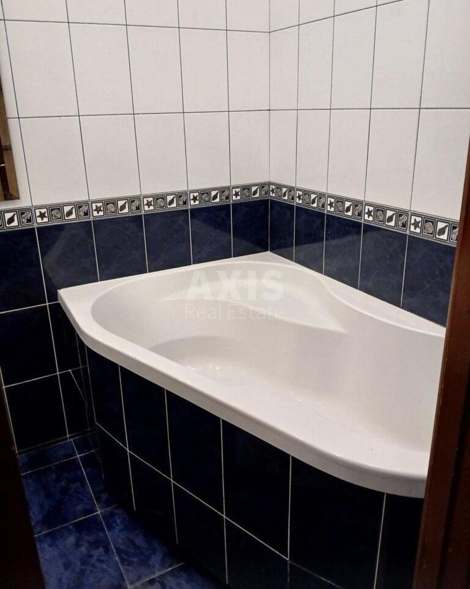 2k apartment vul. Revuc'kogo 251