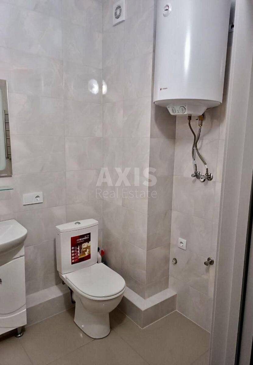 2k apartment pr-t Komarova Kosmonavta 9В592613