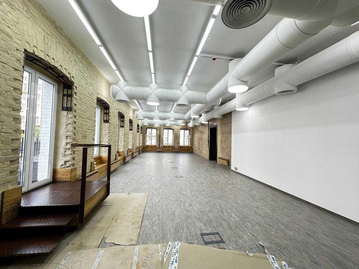 Office vul. Velyka Vasyl'kivs'ka 15, 420m22