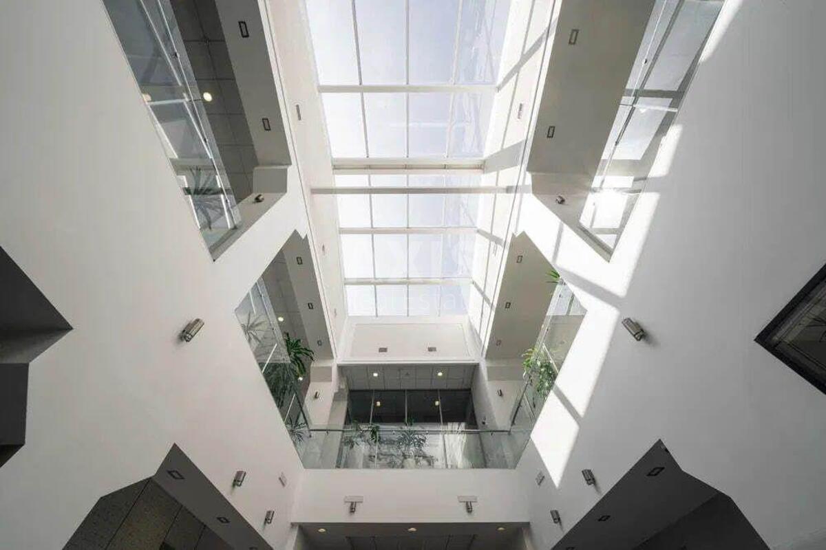 Office prov. Ohtyrs'kyj 6, 298m2586867