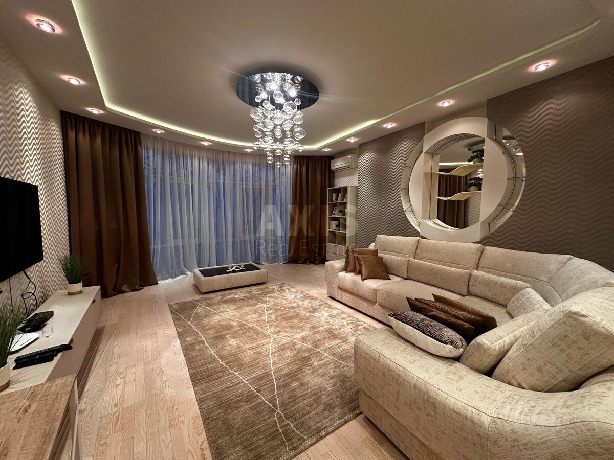 2k apartment vul. Mel'nykova 18Б