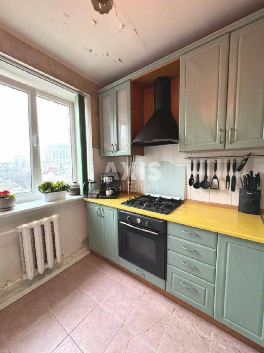 3k apartment vul. Levandovs'ka 141