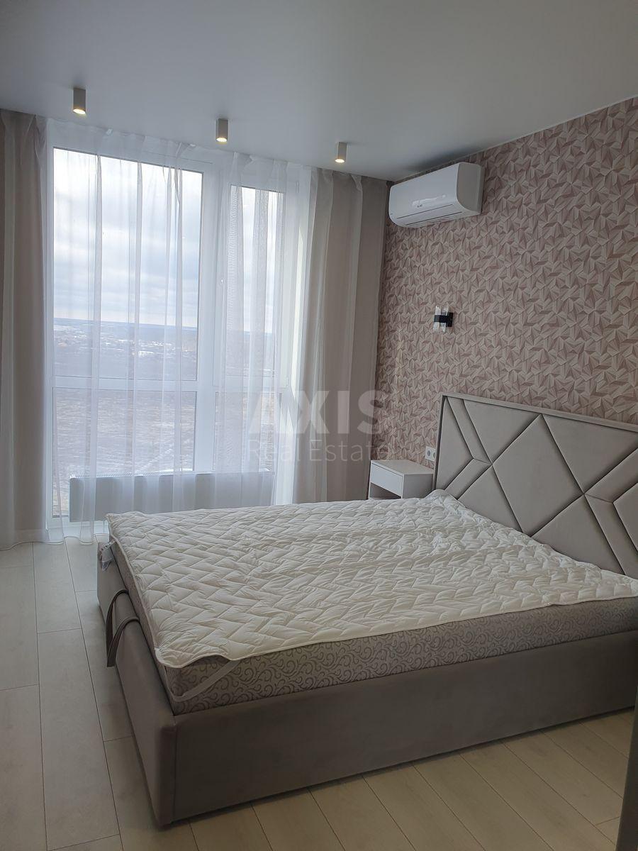 2k apartment vul. Oleksandra Olesja 33