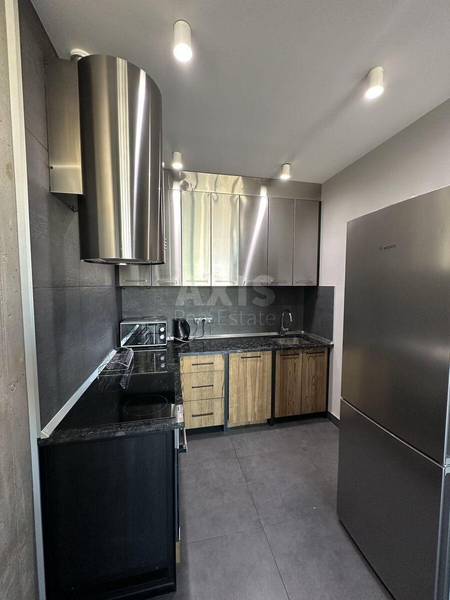 1k apartment pr-t Berestejskij 26