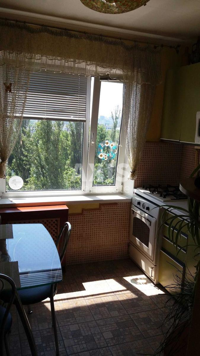 2k apartment vul. Pryozerna 1214