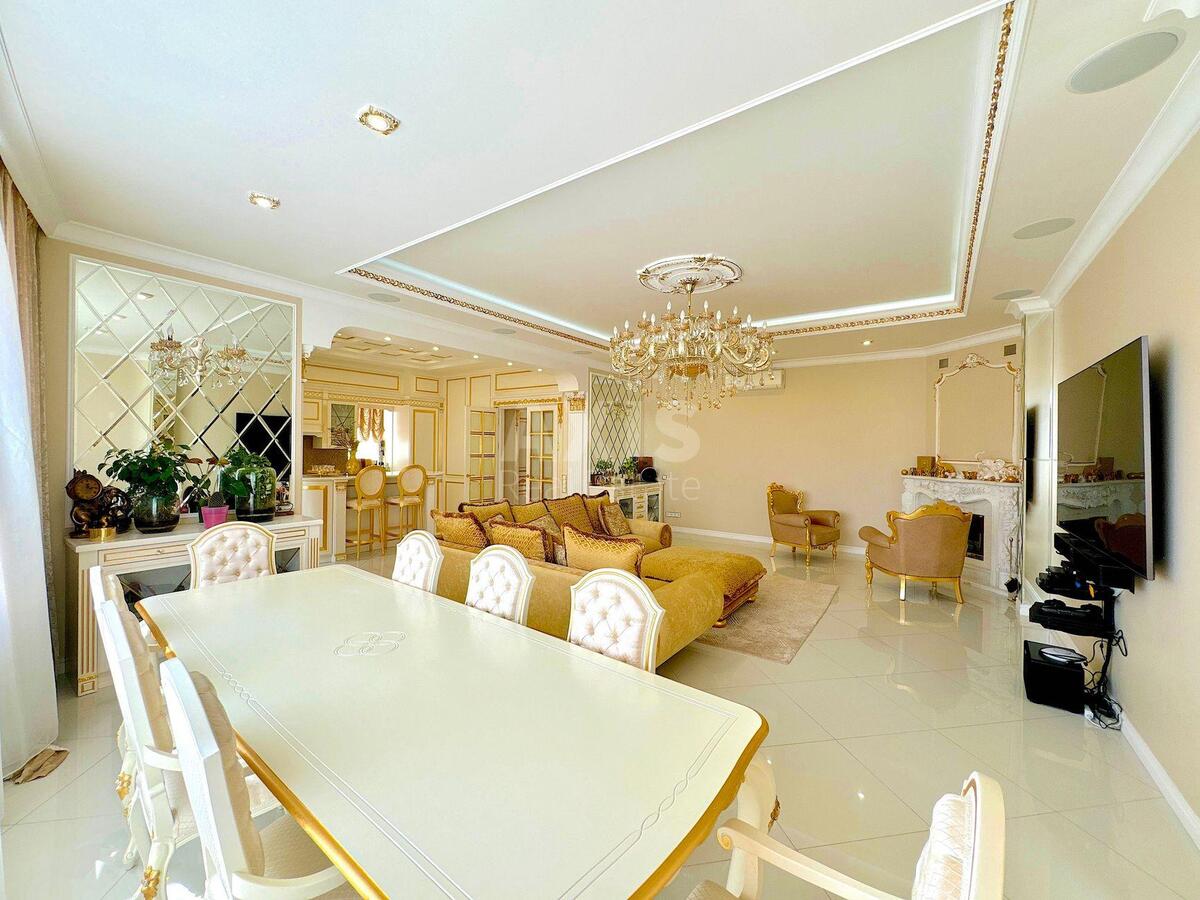 House vul. Lokomotyvna, 330m2, Kyiv city